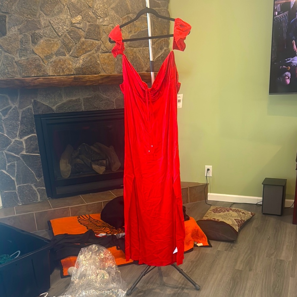 Elegant Red Evening Gown